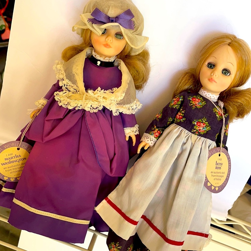 Effanbee colonial dolls Martha Washington and Betsy Ross.both for one price.